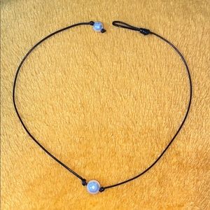 Fake pearl Choker